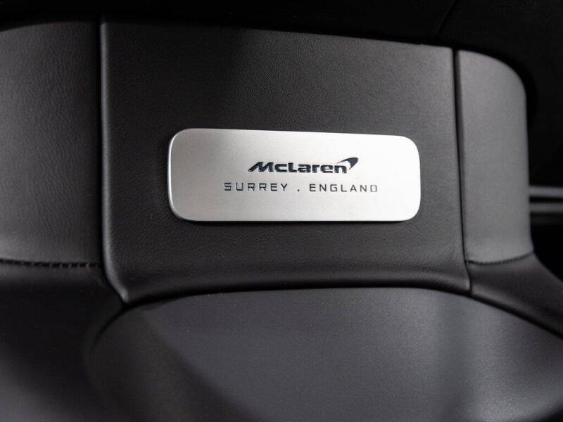 2023 McLaren Artura