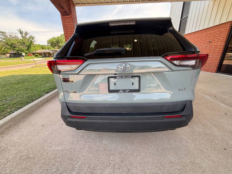 2019 Toyota RAV4 XLE