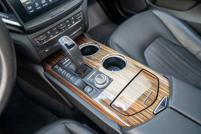 2019 Maserati Ghibli 24