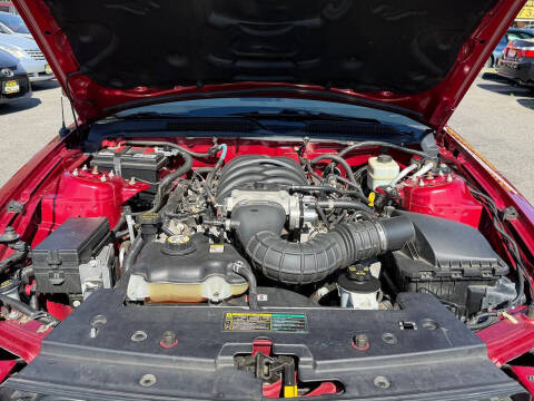 2005 Ford Mustang GT Premium