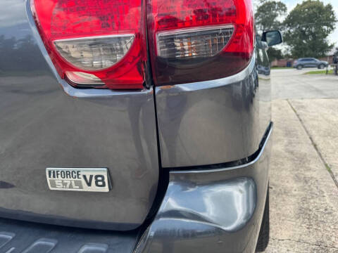 2014 Toyota Sequoia SR5