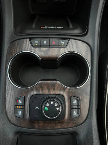 2021 GMC Acadia Denali