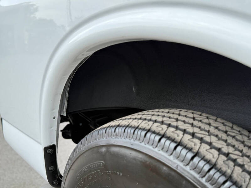 2022 Chevrolet Express 2500