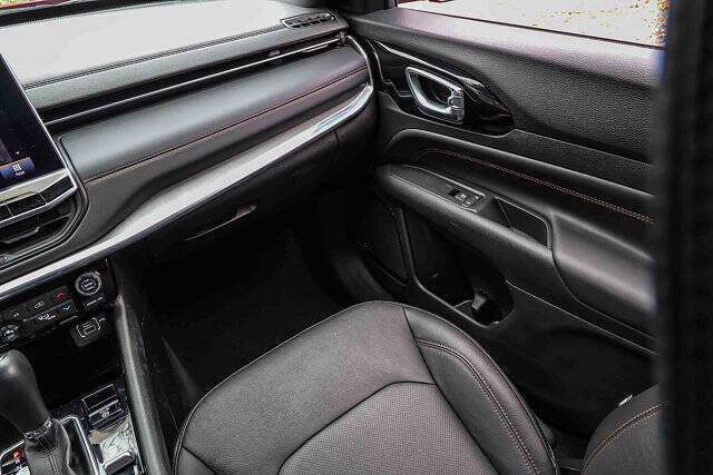 2022 Jeep Compass (Red) Edition