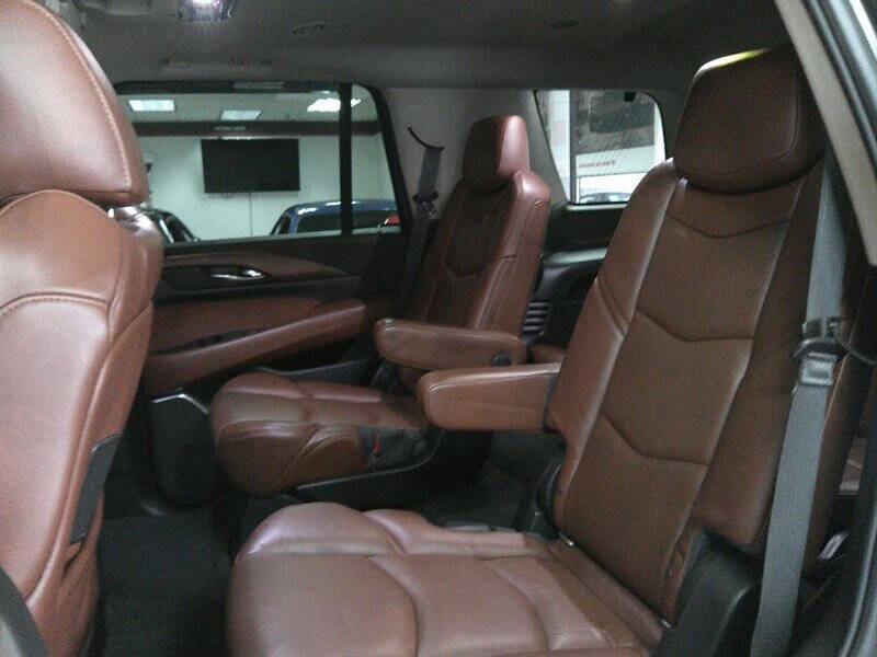 2018 Cadillac Escalade Luxury