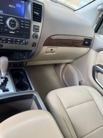 2015 Nissan Armada Platinum