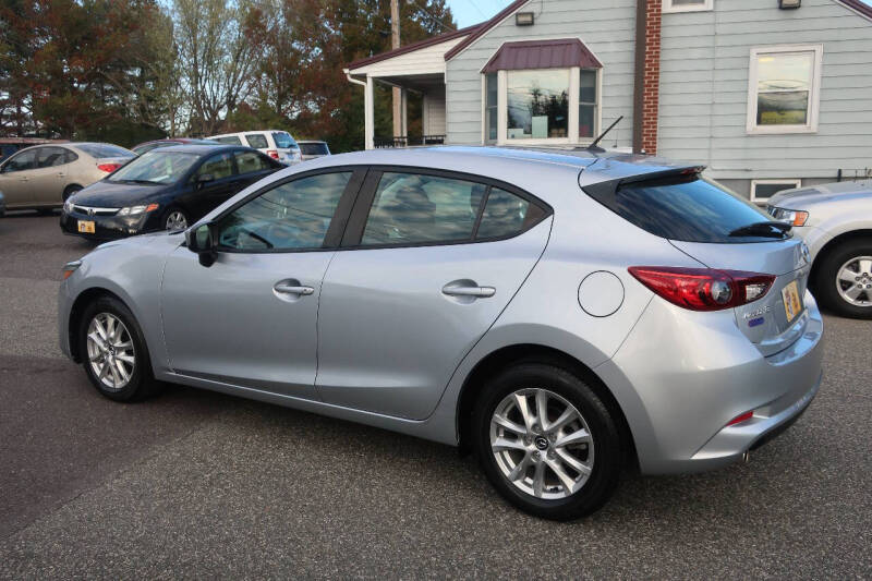 2018 Mazda MAZDA3 Sport
