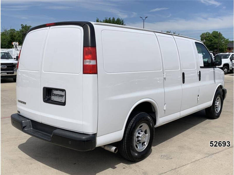 2021 Chevrolet Express 2500