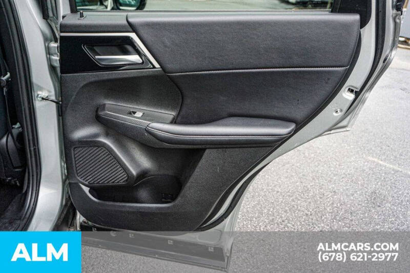 2024 Mitsubishi Outlander SE