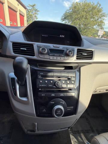 2011 Honda Odyssey EX-L w/DVD