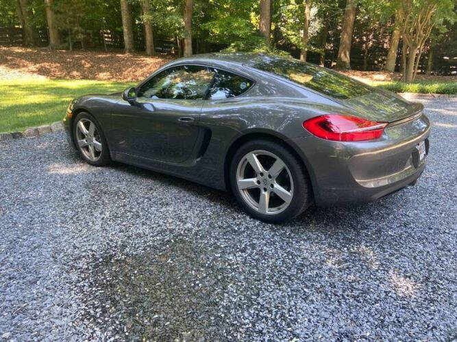 2016 Porsche Cayman