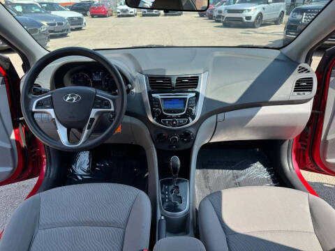 2013 Hyundai Accent GLS