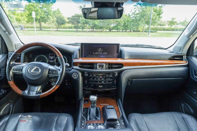 2018 Lexus LX 570 Three-Row
