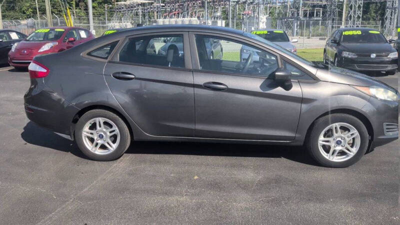 2017 Ford Fiesta SE