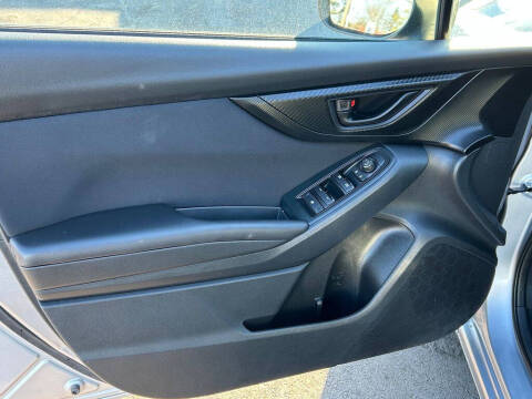 2019 Subaru Impreza 2.0i