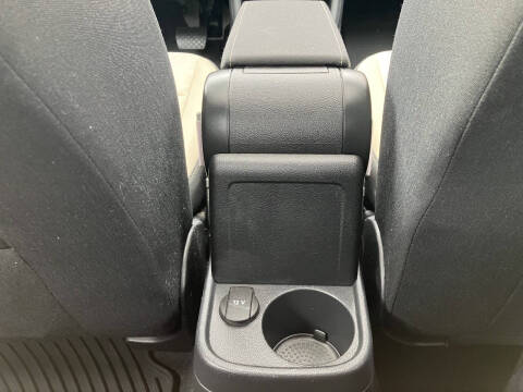 2018 Volkswagen Beetle 2.0T Coast