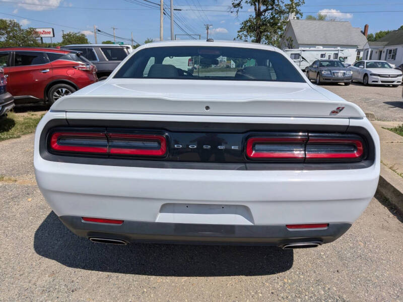 2019 Dodge Challenger SXT
