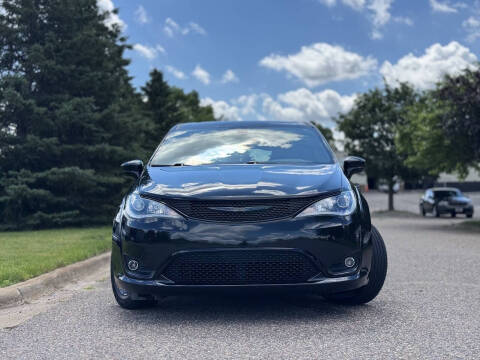 2020 Chrysler Pacifica Touring