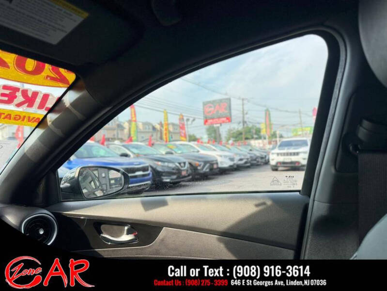 2022 Kia Forte GT Line