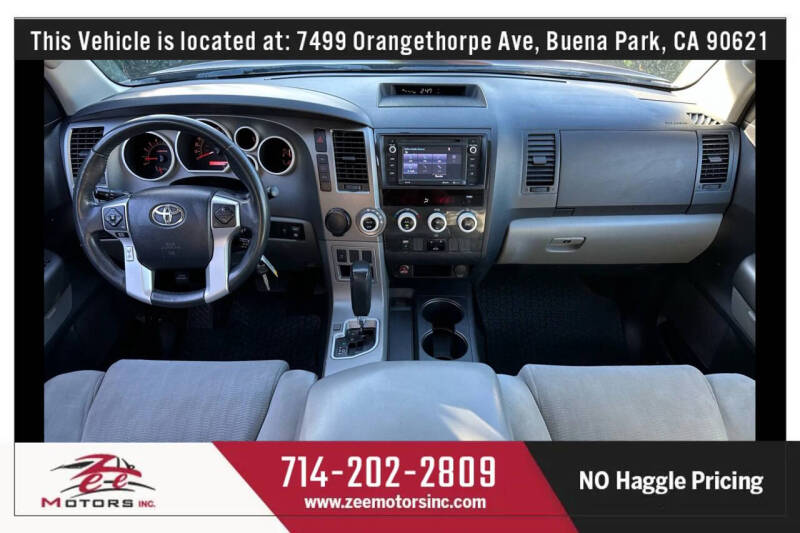 2017 Toyota Sequoia SR5