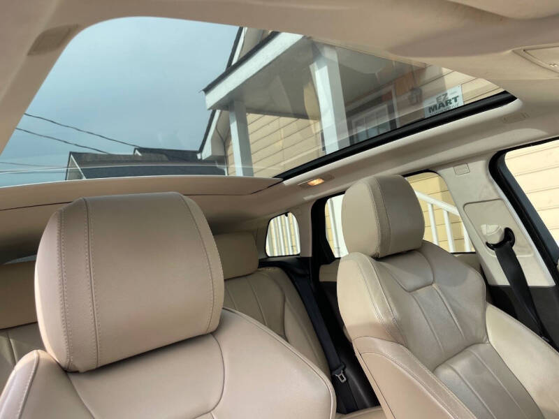 2017 Land Rover Range Rover Evoque SE Premium