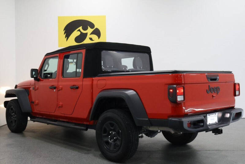 2024 Jeep Gladiator Sport