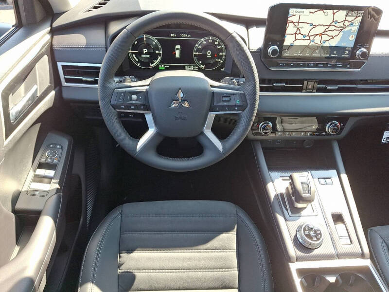 2025 Mitsubishi Outlander PHEV SE