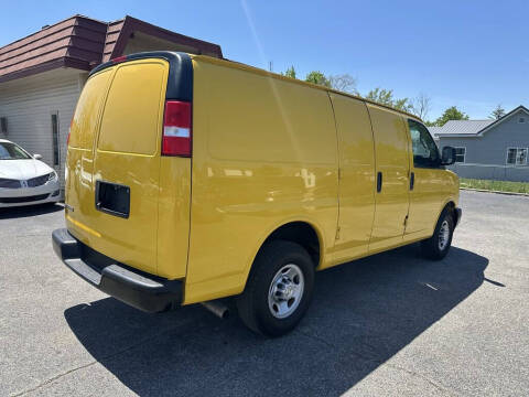 2022 Chevrolet Express 2500