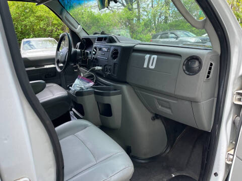 2011 Ford E-Series E-150