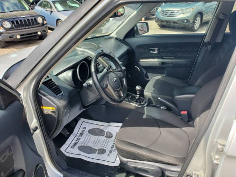 2013 Kia Soul +