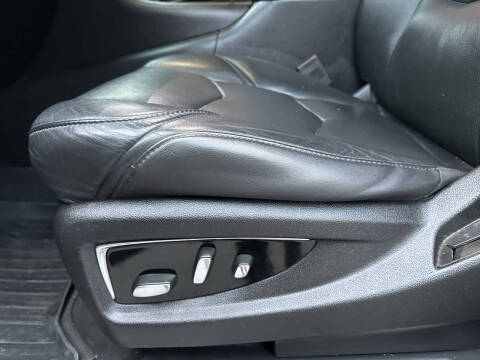 2017 Cadillac Escalade Luxury