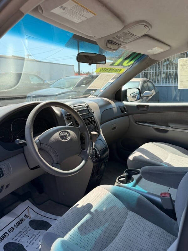 2007 Toyota Sienna CE 7-Passenger