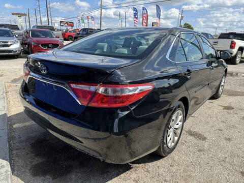 2017 Toyota Camry LE