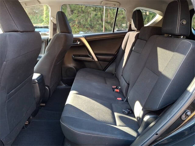 2016 Toyota RAV4 Hybrid XLE