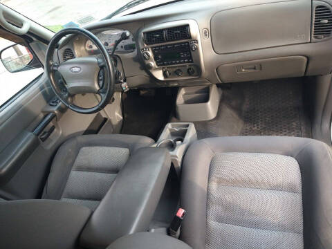 2005 Ford Explorer Sport Trac XLT