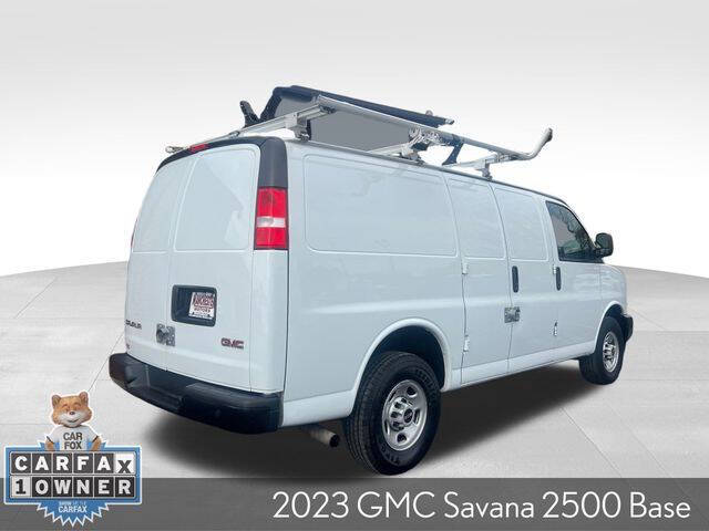 2023 GMC Savana 2500