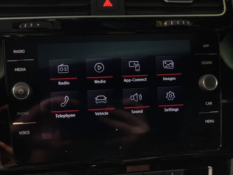 2019 Volkswagen Golf GTI S