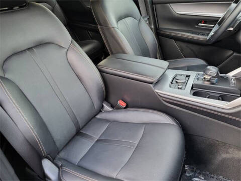 2025 Mazda CX-70 Plug-in Hybrid Premium