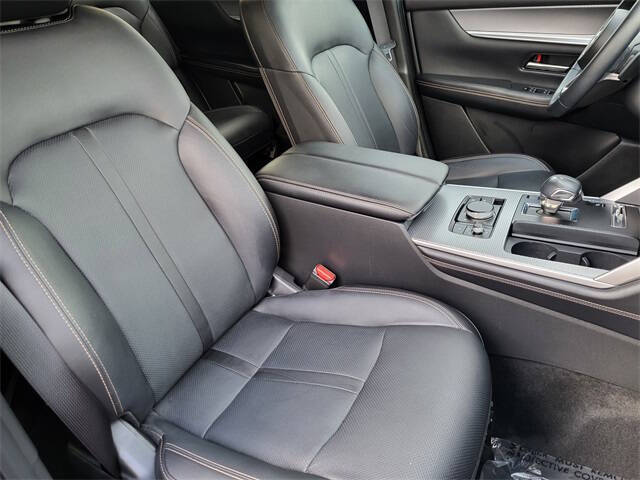 2025 Mazda CX-70 Plug-in Hybrid Premium