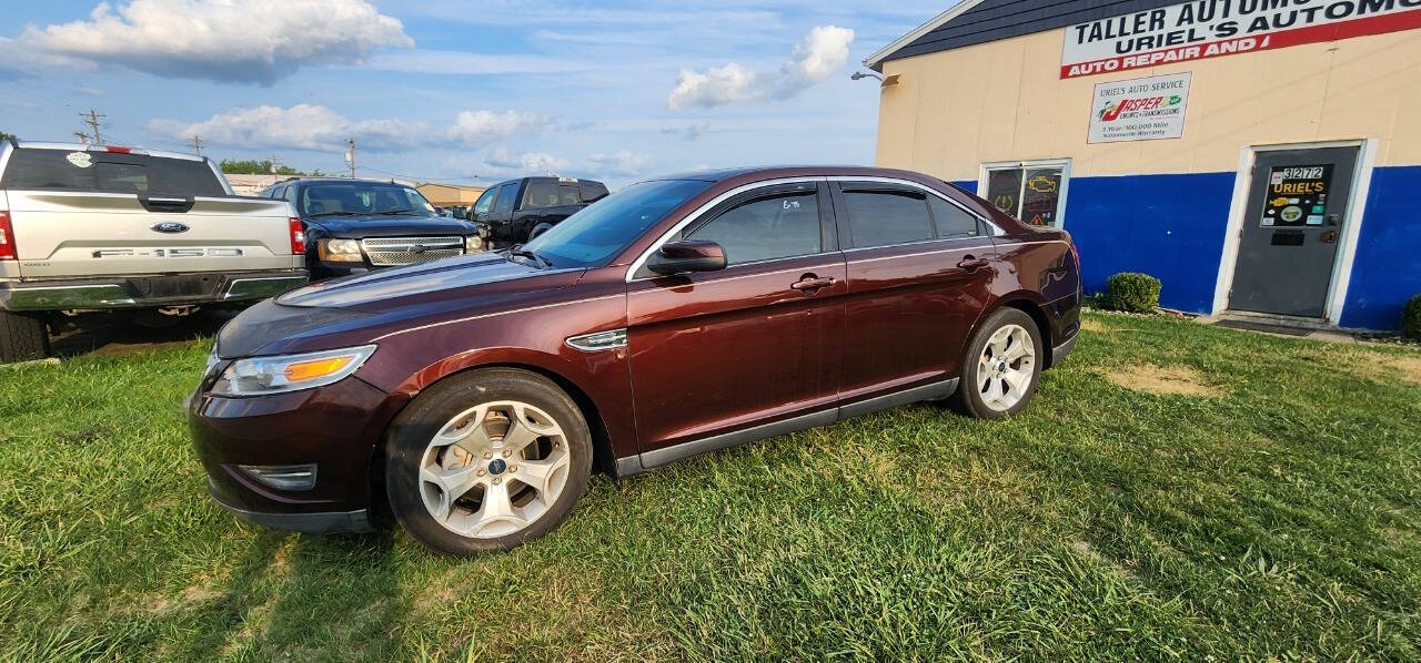 2012 Ford Taurus for sale at URIEL's AUTOMOTIVE LLC in Middletown, OH