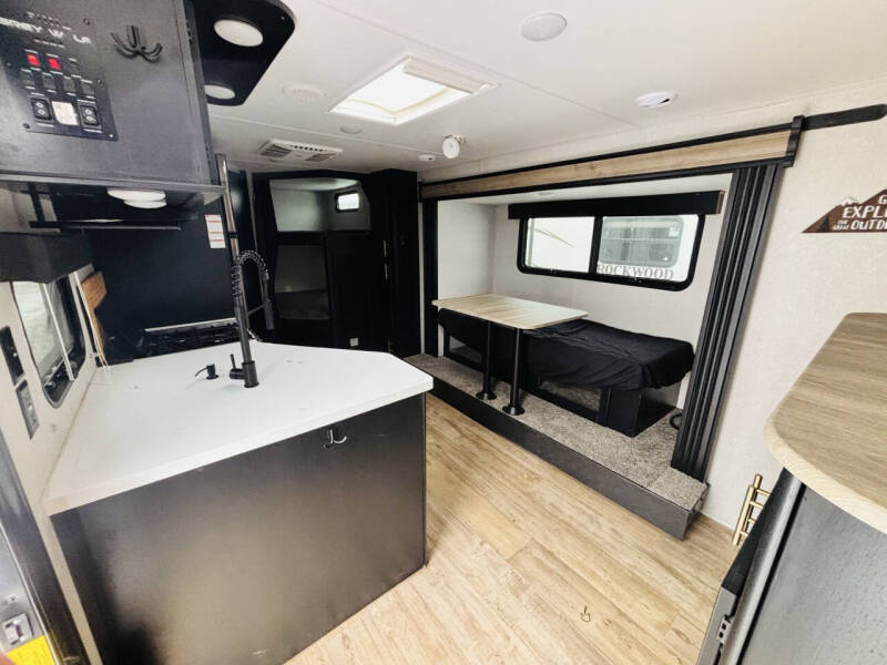 2021 Cherokee Grey Wolf Black Label 23DBHBL