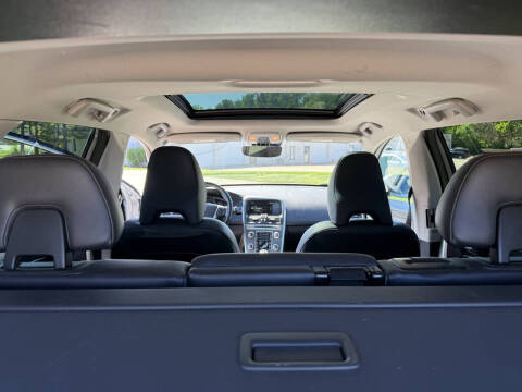 2016 Volvo XC60 T5 Drive-E Premier