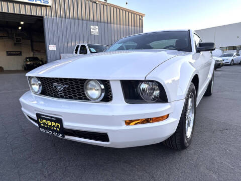 2007 Ford Mustang V6 Deluxe