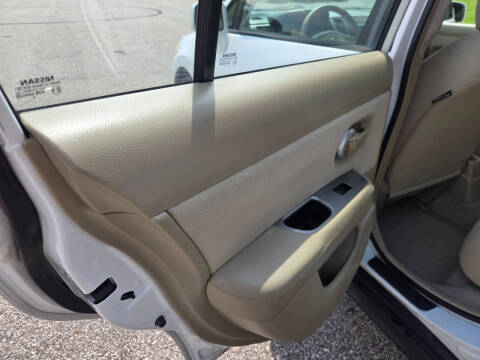 2009 Nissan Versa 1.8 S