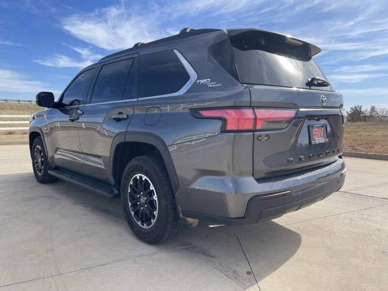 2025 Toyota Sequoia SR5