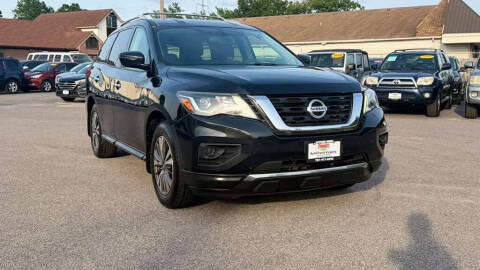 2017 Nissan Pathfinder S