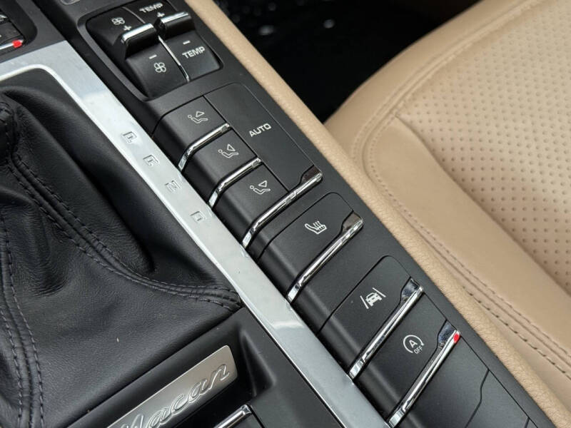 2021 Porsche Macan S