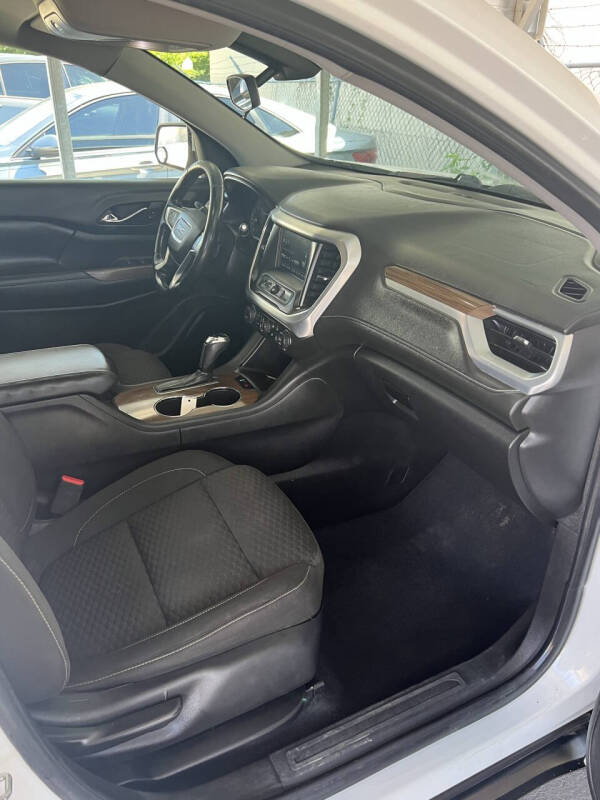 2018 GMC Acadia SLE-1