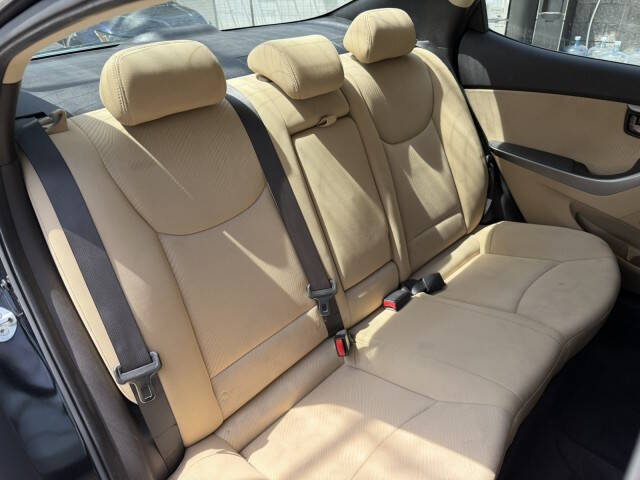 2011 Hyundai Elantra