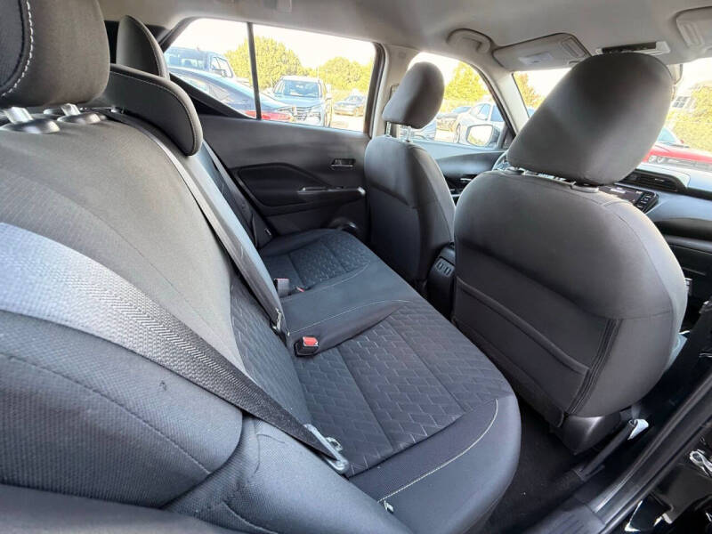 2021 Nissan Kicks SV